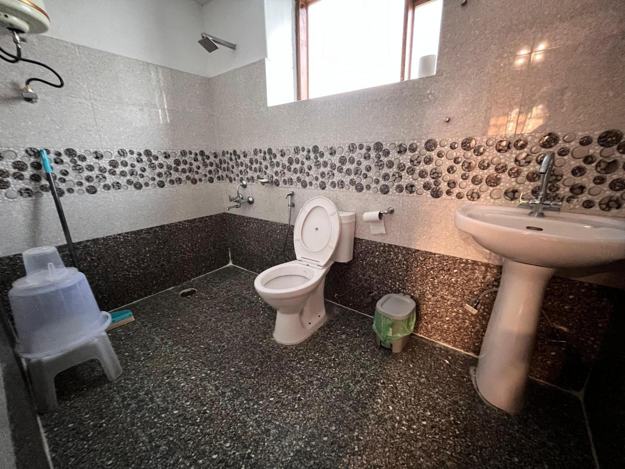 Dormigo Hostel Bir  Bagian luar foto